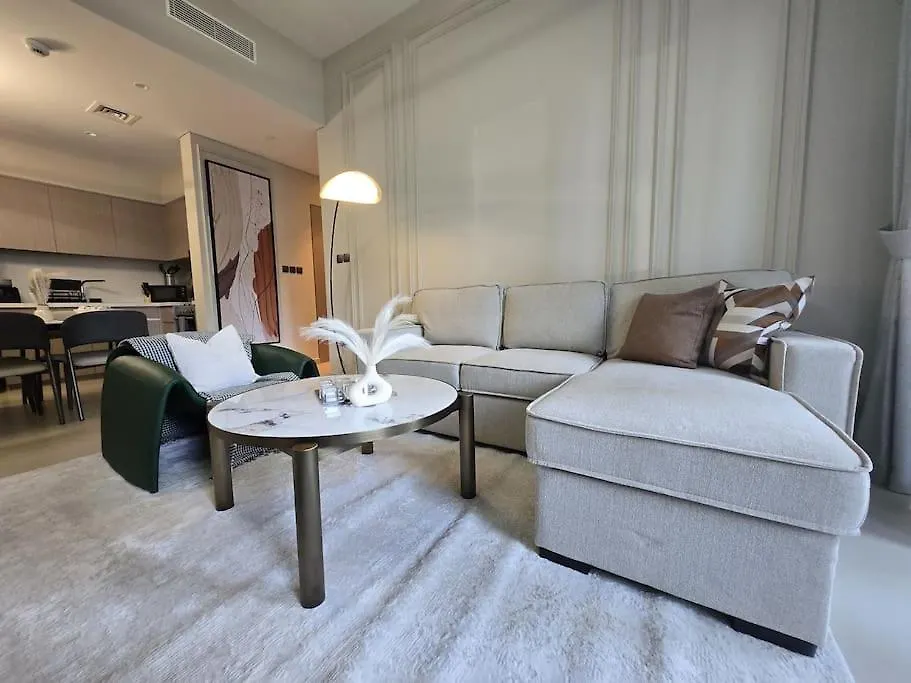 Luxury 1Br Burj Khalifa View Walk To Dubai Mal Lägenhet