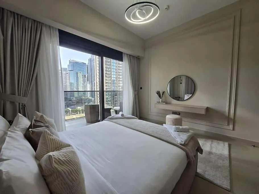 Luxury 1Br Burj Khalifa View Walk To Dubai Mal Apartment 0*,  United Arab Emirates