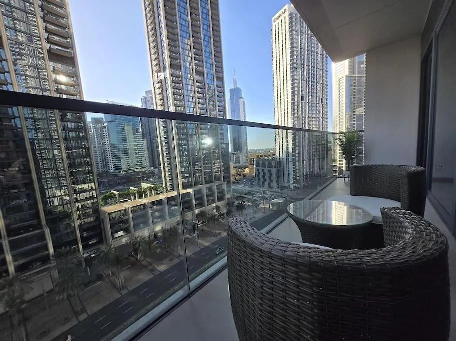 Luxury 1Br Burj Khalifa View Walk To Dubai Mal Apartment United Arab Emirates