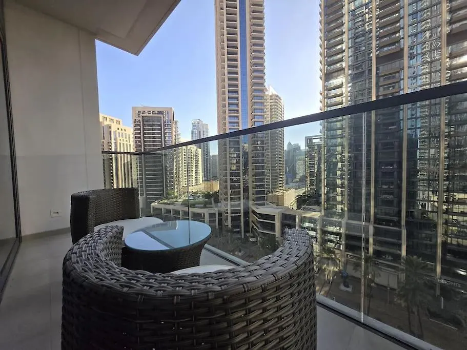 Luxury 1Br Burj Khalifa View Walk To Dubai Mal Apartment