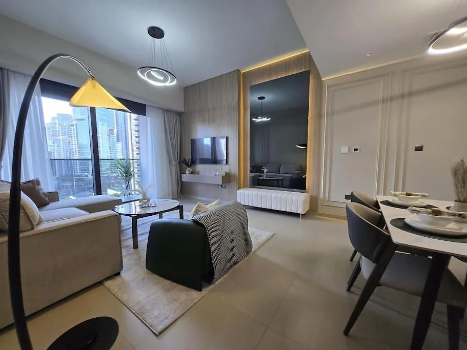 Luxury 1Br Burj Khalifa View Walk To Dubai Mal Apartment 0*,